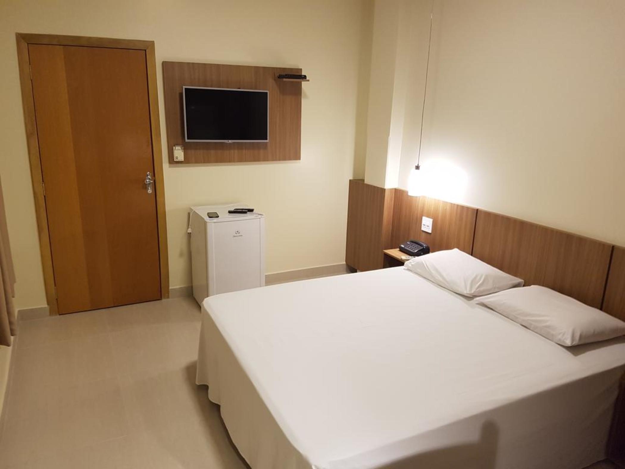 Oft Place Hotel Goiânia Exteriör bild